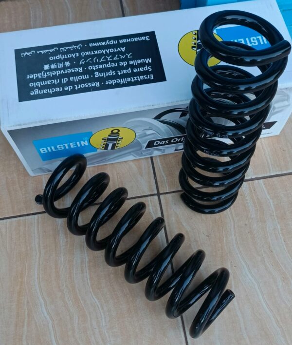 WhatsApp Image 2026-07-28 at 7.57.48 PM Mercedes-Benz W204 C-Class Rear Heavy-Duty Suspension Coil Springs