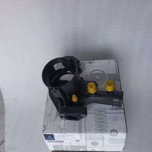 fab7ed71-fbaa-4b0e-a065-a2354efe8a73 Mercedes-Benz Water Outlet Fuel Filter Housing A6512006000 / A6512002800 for OM651 Engine