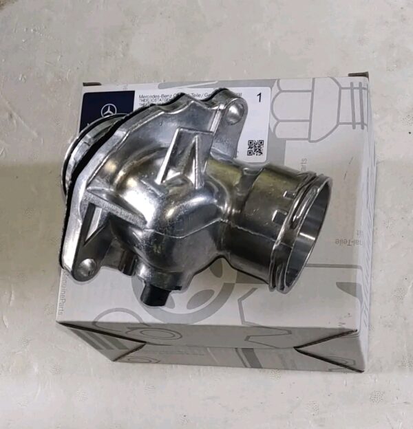 Genuine Mercedes-Benz Coolant Thermostat M272 V6 – W204 W212 ML350 CLK350